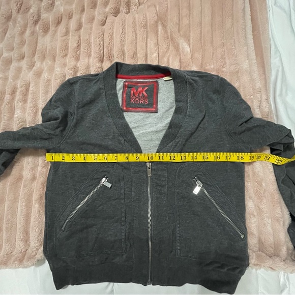 MICHAEL KORS WOMEN'S SPORTY V-NECK HALF ZIP JACKET - Picture 12 of 12